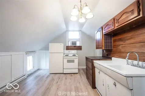 156 W Main Street Mooresville IN 46158