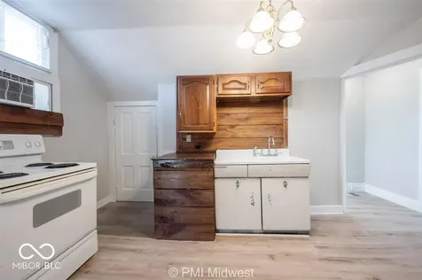 156 W Main Street Mooresville IN 46158