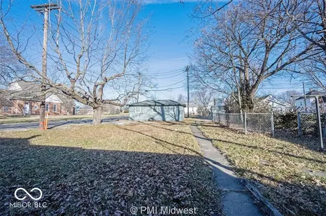156 W Main Street Mooresville IN 46158