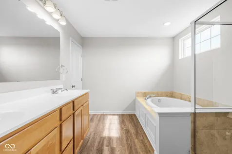 5563 Gateway East Drive Whitestown IN 46075