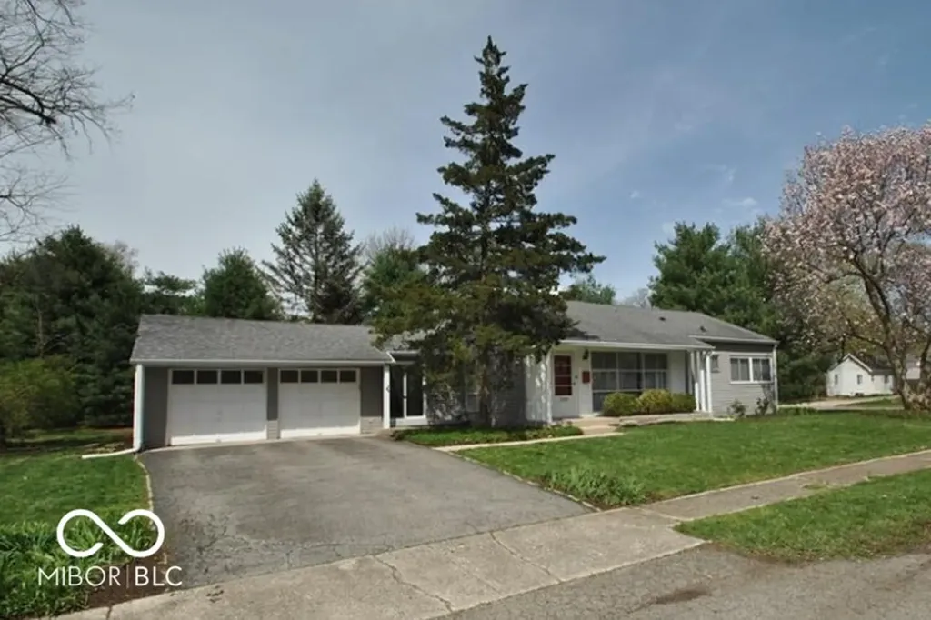1220 Oak Ridge Drive Indianapolis IN 46220