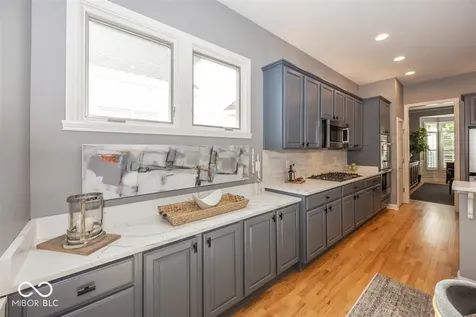 4309 Heyward Place Indianapolis IN 46240