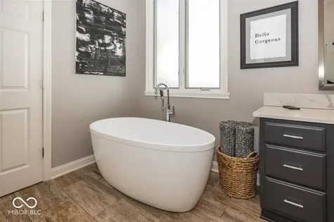 4309 Heyward Place Indianapolis IN 46240