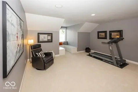 4309 Heyward Place Indianapolis IN 46240