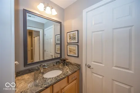 4309 Heyward Place Indianapolis IN 46240
