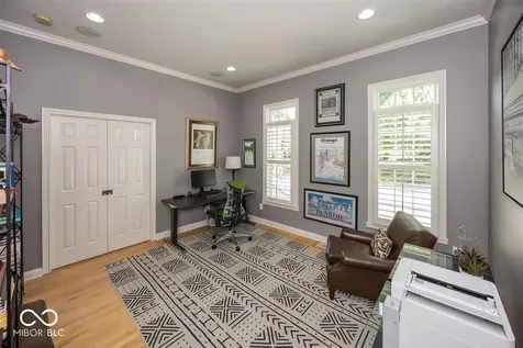 4309 Heyward Place Indianapolis IN 46240