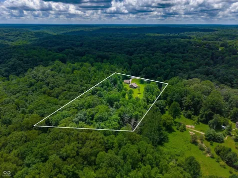 2559 Amy Lane Nashville IN 47448