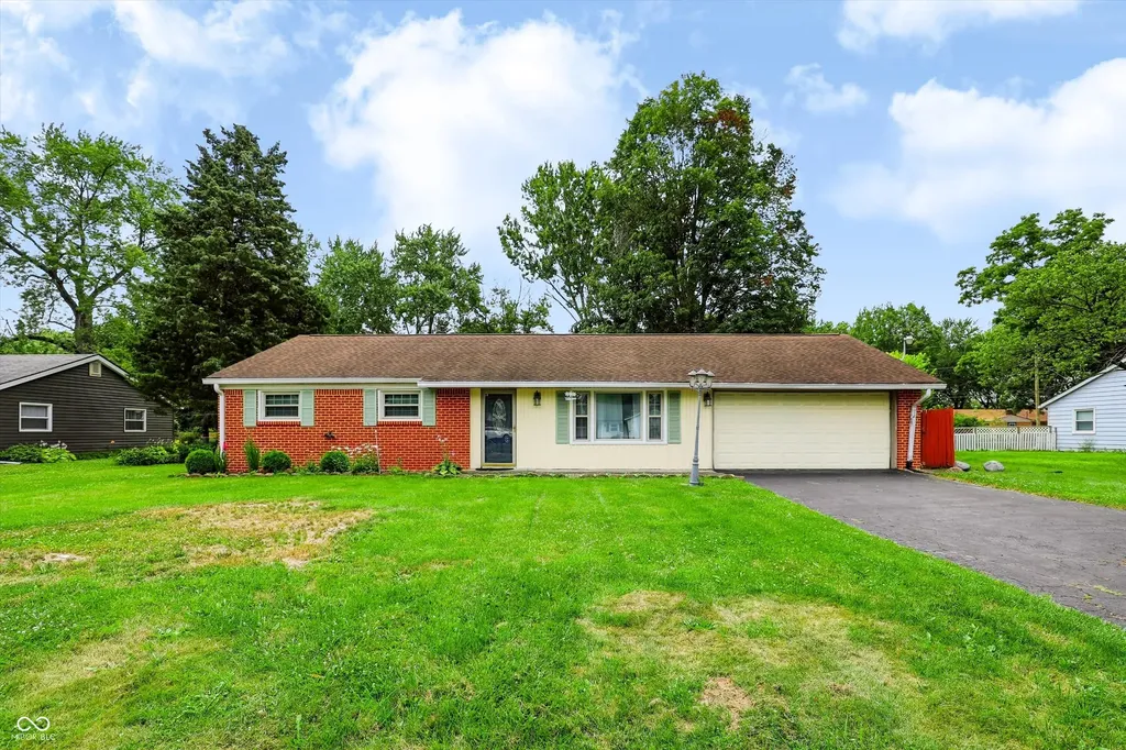 1649 W 76th Place Indianapolis IN 46260