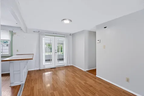 1649 W 76th Place Indianapolis IN 46260