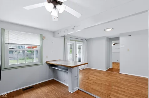 1649 W 76th Place Indianapolis IN 46260