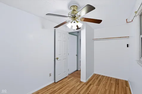 1649 W 76th Place Indianapolis IN 46260
