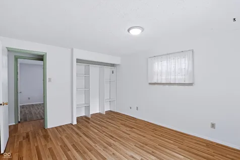 1649 W 76th Place Indianapolis IN 46260
