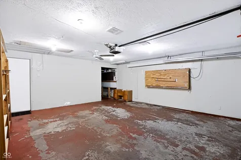 1649 W 76th Place Indianapolis IN 46260