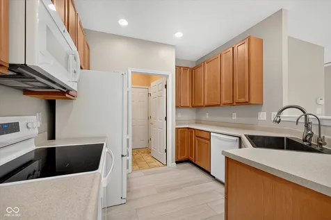 4132 Much Marcle Drive Zionsville IN 46077