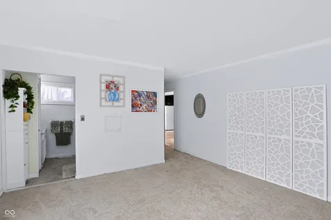 931 N 19th Street Elwood IN 46036