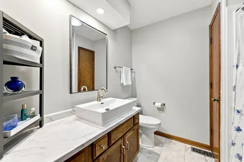 8720 Ginnylock Drive Indianapolis IN 46256