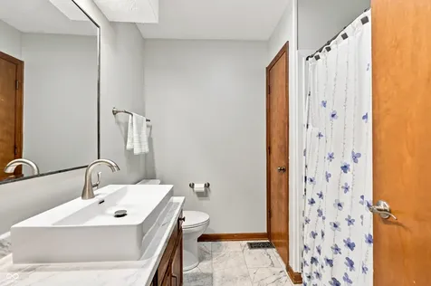 8720 Ginnylock Drive Indianapolis IN 46256