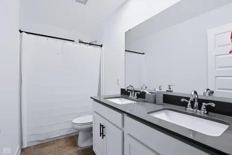1219 Kendrick Greenwood IN 46143