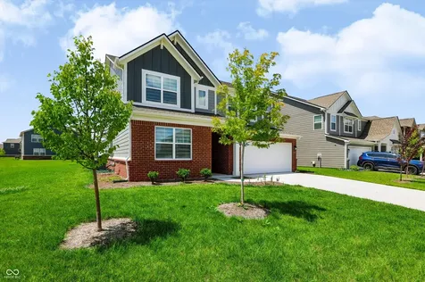 1219 Kendrick Greenwood IN 46143