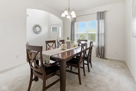 8640 Thatcher Lane Avon IN 46123