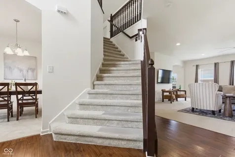 8640 Thatcher Lane Avon IN 46123
