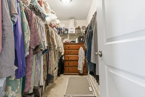 8640 Thatcher Lane Avon IN 46123