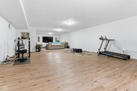 8640 Thatcher Lane Avon IN 46123