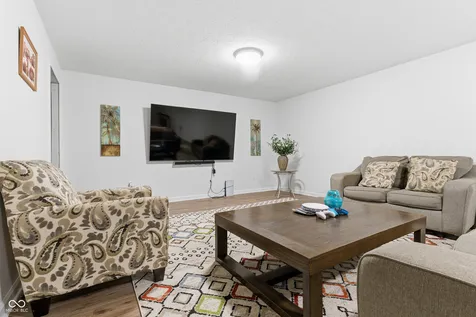 8640 Thatcher Lane Avon IN 46123
