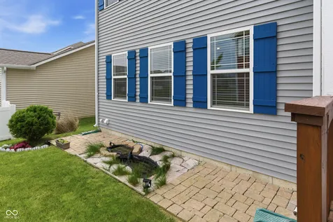 8640 Thatcher Lane Avon IN 46123