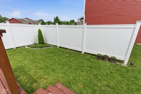 8640 Thatcher Lane Avon IN 46123
