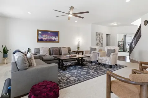 8640 Thatcher Lane Avon IN 46123
