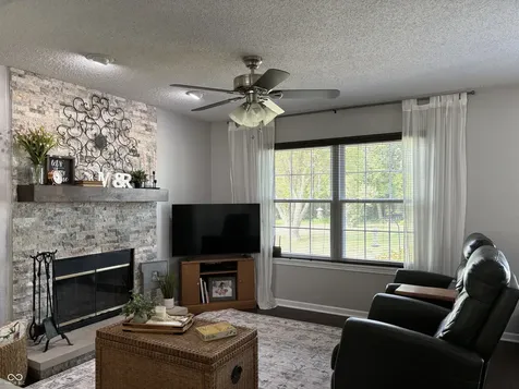 7338 Jackie Court Indianapolis IN 46221