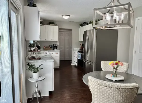 7338 Jackie Court Indianapolis IN 46221