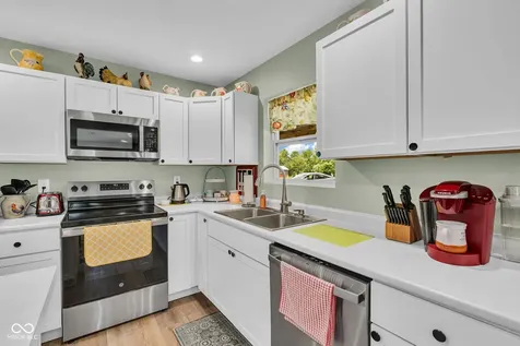 348 N Virgil Street Jasonville IN 47438