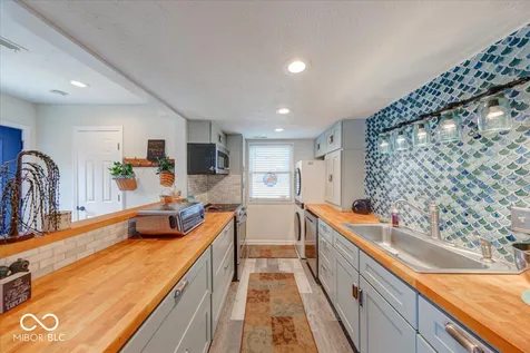 2917 Country Estates Drive Indianapolis IN 46227