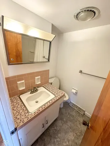 5829 W 30th Street Indianapolis IN 46224