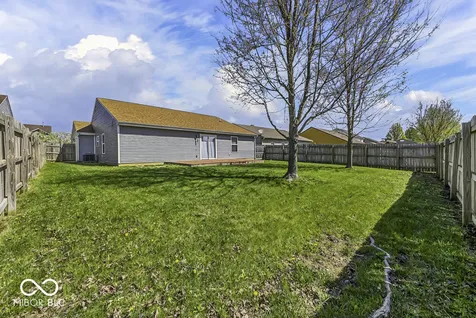 1379 Fiesta Drive Franklin IN 46131