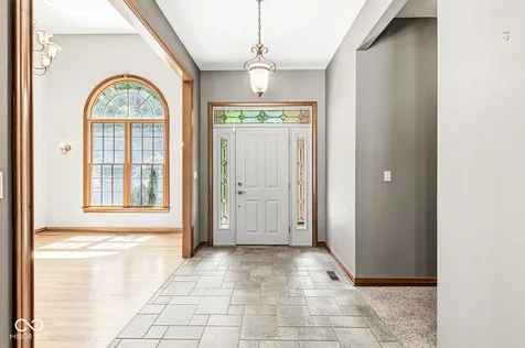 1332 S Oak Ridge Lane Crawfordsville IN 47933