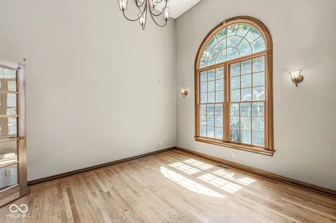 1332 S Oak Ridge Lane Crawfordsville IN 47933