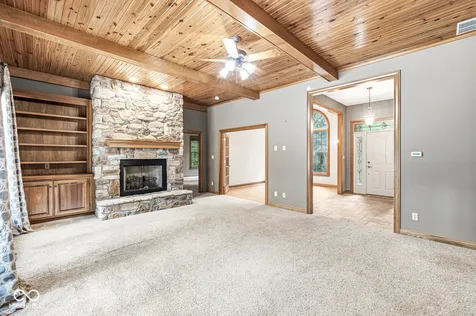 1332 S Oak Ridge Lane Crawfordsville IN 47933