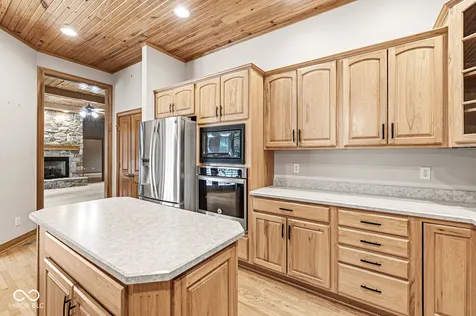 1332 S Oak Ridge Lane Crawfordsville IN 47933