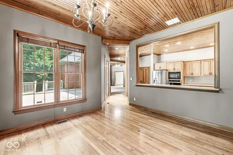 1332 S Oak Ridge Lane Crawfordsville IN 47933