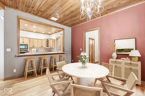 1332 S Oak Ridge Lane Crawfordsville IN 47933