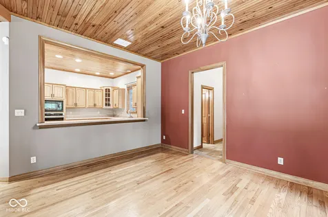 1332 S Oak Ridge Lane Crawfordsville IN 47933