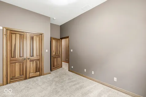 1332 S Oak Ridge Lane Crawfordsville IN 47933