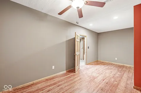 1332 S Oak Ridge Lane Crawfordsville IN 47933