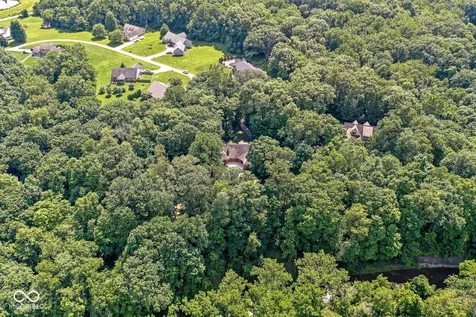 1332 S Oak Ridge Lane Crawfordsville IN 47933