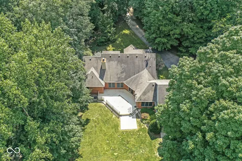 1332 S Oak Ridge Lane Crawfordsville IN 47933