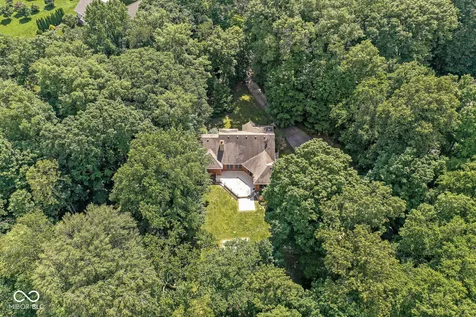 1332 S Oak Ridge Lane Crawfordsville IN 47933