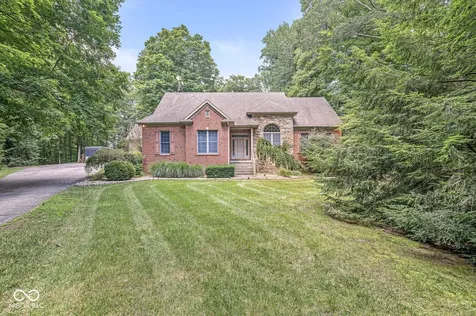 1332 S Oak Ridge Lane Crawfordsville IN 47933